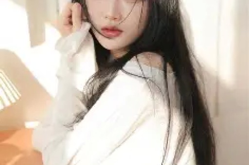 结婚几十年零绯闻看清何冰妻子是谁后才懂他为何不敢乱来